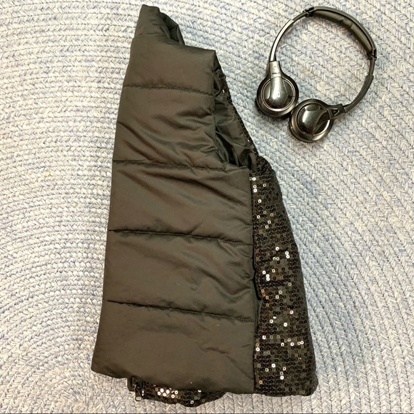 Girls 10/12 sequin childrens place black puff vest - Picture 8 of 8